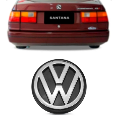 Emblema 'Logo Volkswagen' - Volkswagen Santana 1991/1996 - Cromado / Fundo Preto / Porta Malas