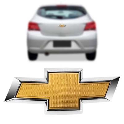 Emblema 'Logo Chevrolet' - Chevrolet Onix / Prisma 2013/2020 - Dourado / Fundo Cromado / Porta Malas