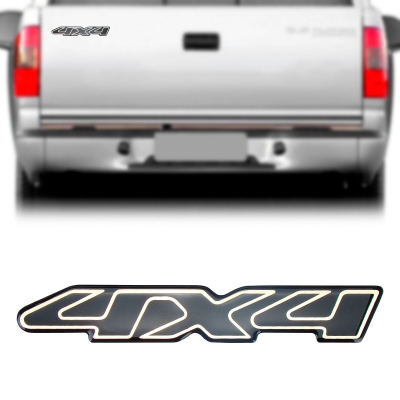 Emblema '4x4' - Chevrolet S10 / Blazer 1995/2000 (Ouro) - Preto / Contorno Dourado / Resinado