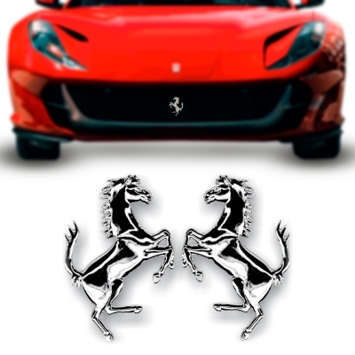 Emblema 'Cavalo Ferrari' - Uso Universal - Cromado / Direito