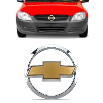 Emblema 'Logo Chevrolet' - Chevrolet Celta 2006/2015 / Prisma 2006/2013 - Dourado / Fundo Prata / Grade Do Radiador