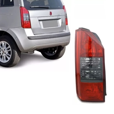 Lanterna Traseira Acrílica Fume Carcaça Preta, Grade Preta | Fiat Idea 2004/2010 - Lado Esquerdo