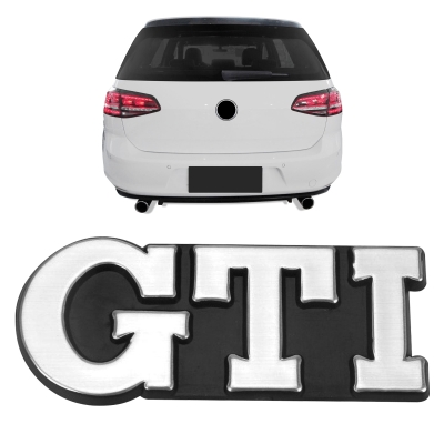 Emblema 'GTI' - Família Volkswagen 1997/2009 - Cinza Escovado / Fundo Preto