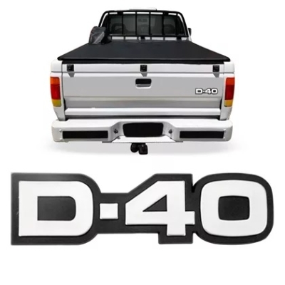 Emblema 'D-40' - Chevrolet D40 1983/1996 - Cromado / Fundo Preto