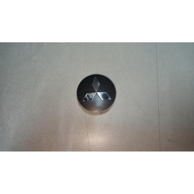 Calota Do Centro De Roda 55mm - Mitsubishi Modelo L200 Triton - Em Grafite - Emblemax 1015518. (Unidade)